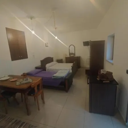 Giardini Di Marzo Casa Bed & Breakfast